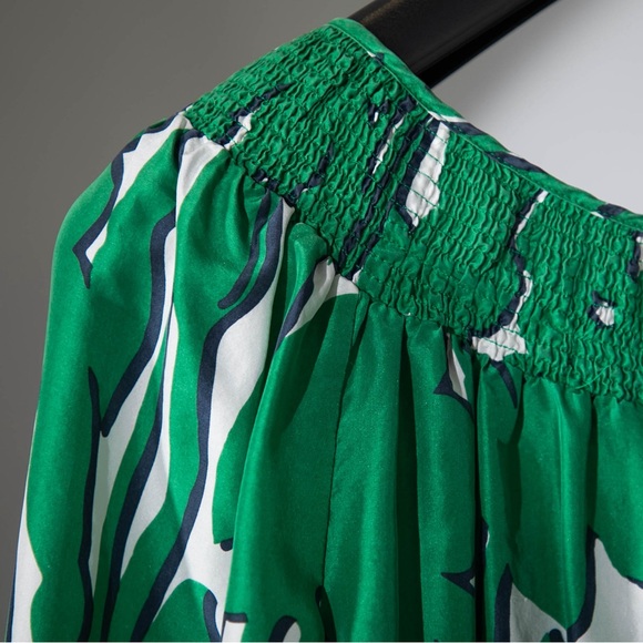 BCBGMAXAZRIA 100% Silk Tunic, Size S, Excellent Condition - Picture 7 of 9